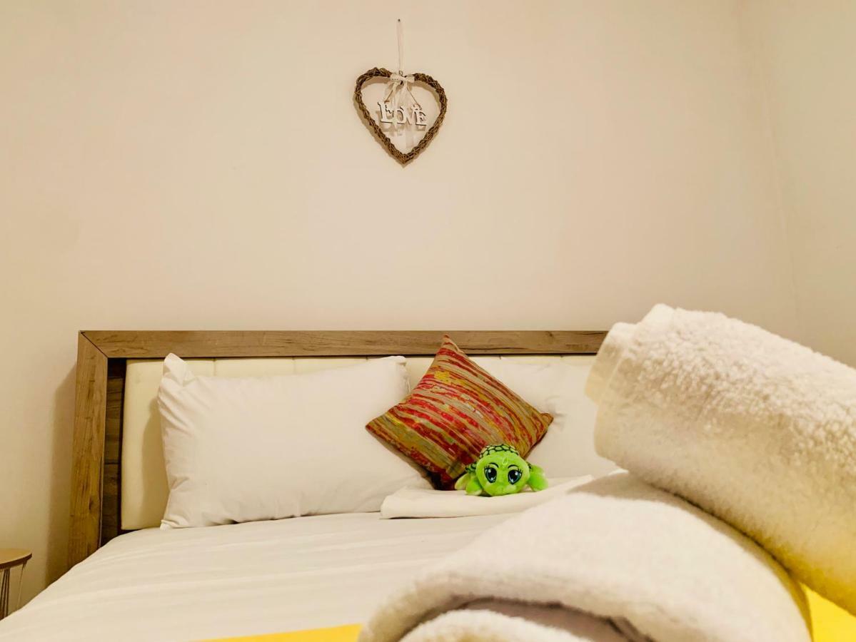 Ultracentral Apartment With All You Need: Wifi, Tv, Ac, Washer, Coffe Timişoara Extérieur photo
